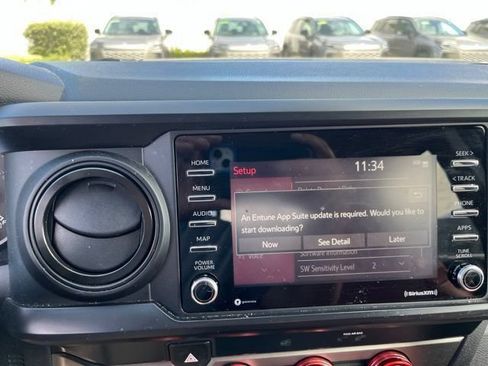 Used 2020 Toyota Tacoma SR AWD/4WD image 6