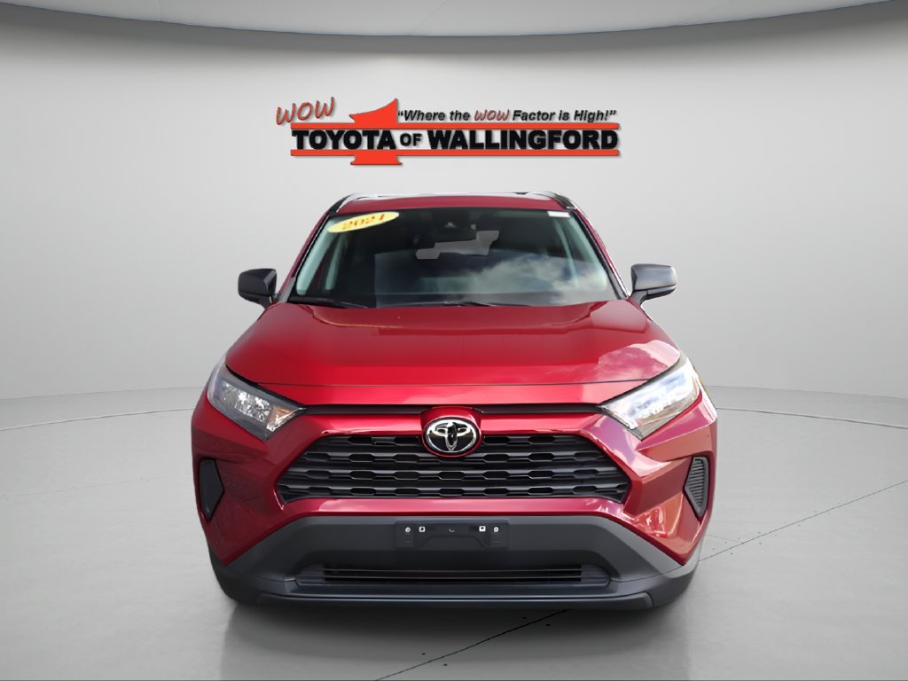 Used 2021 Toyota RAV4 LE AWD/4WD image 7