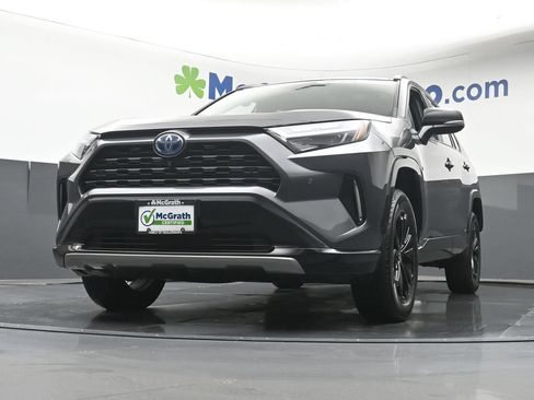 Used 2023 Toyota RAV4 XSE AWD/4WD image 7