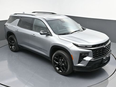 Used 2024 Chevrolet Traverse RS FWD image 51
