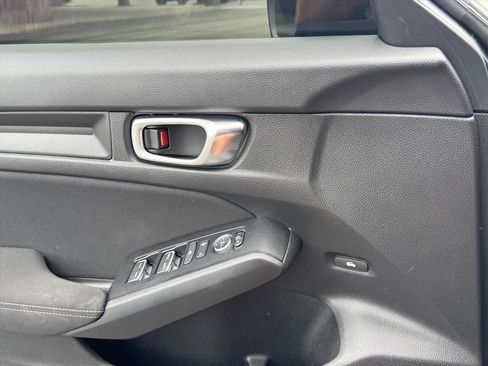 Used 2023 Honda Civic Sport image 18