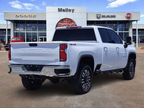 Used 2024 Chevrolet Silverado 2500 LTZ AWD/4WD image 4