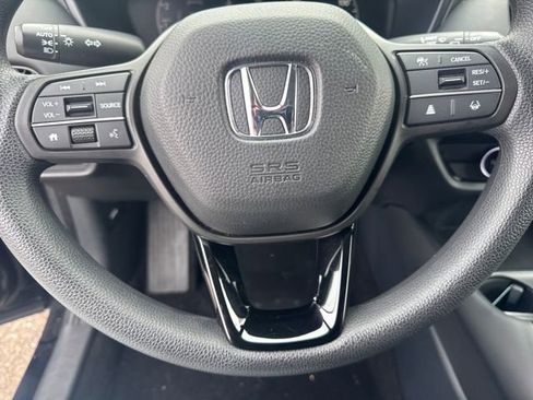 Used 2023 Honda HR-V LX image 7