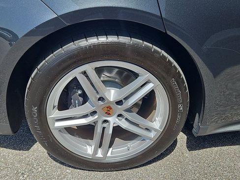 Certified 2024 Porsche Panamera 4 AWD/4WD image 13