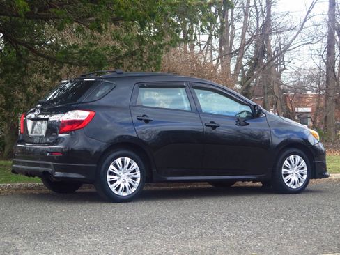 Used 2010 Toyota Matrix S image 4