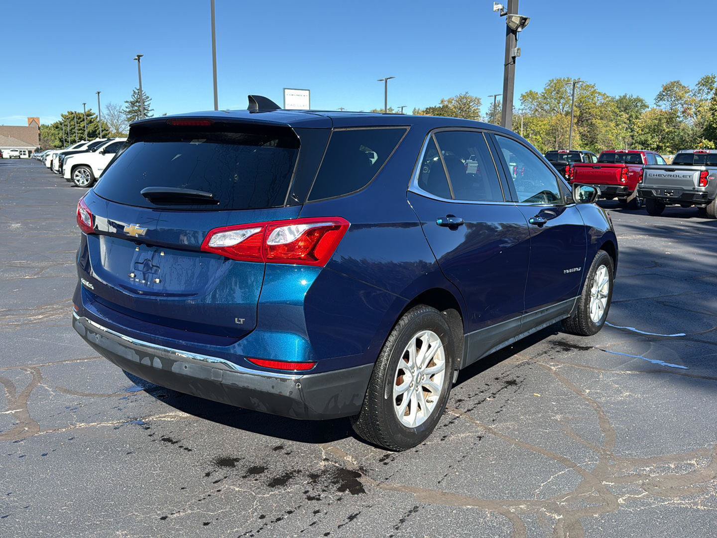 Used 2019 Chevrolet Equinox LT w/ Driver Convenience Package FWD image 5