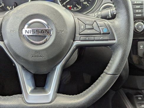 Used 2020 Nissan Rogue SL image 22