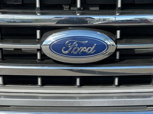 Used 2023 Ford F150 Lariat w/ Equipment Group 502A High image 39