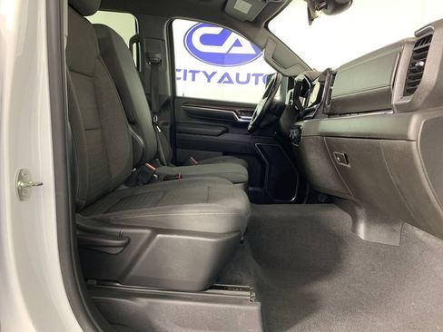 Used 2024 Chevrolet Silverado 2500 LT AWD/4WD image 40