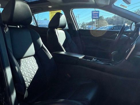 Used 2017 Nissan Maxima Platinum image 14