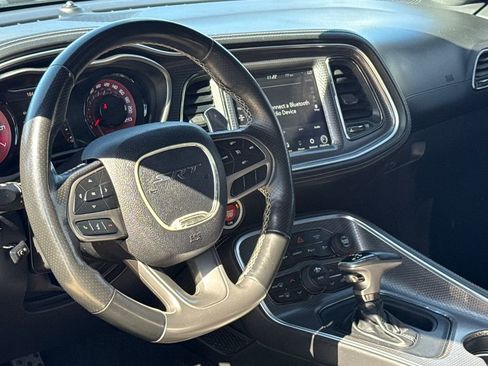 Used 2020 Dodge Challenger SRT Hellcat Redeye image 17