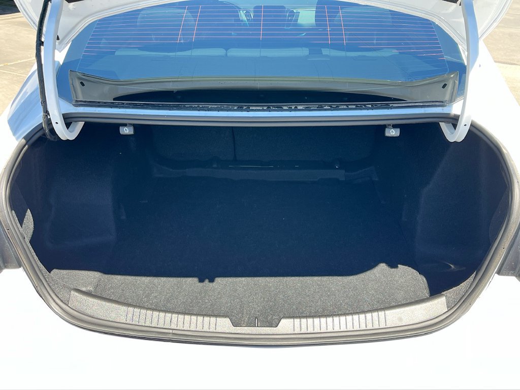 Used 2024 Chevrolet Malibu LS FWD image 23