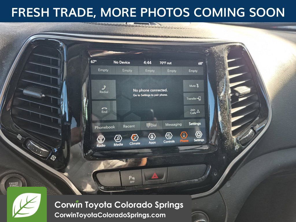 Used 2019 Jeep Cherokee Limited AWD/4WD image 12