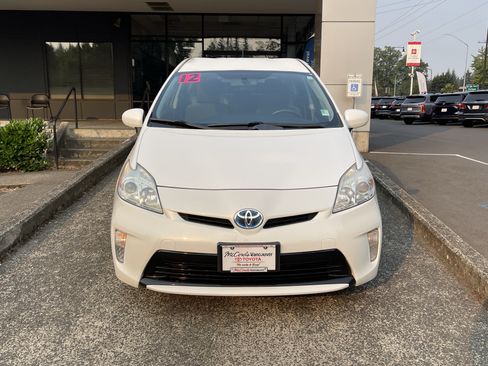 Used 2012 Toyota Prius Three FWD image 2