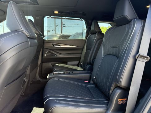 Certified 2025 INFINITI QX60 Autograph w/ Cargo Package image 12