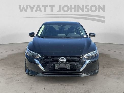 Used 2024 Nissan Sentra SV FWD image 8