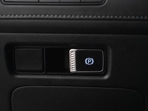 Used 2023 Hyundai Santa Fe SEL w/ Premium Package image 27