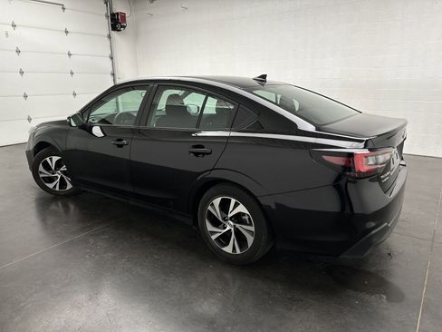 Used 2025 Subaru Legacy Premium AWD/4WD image 6