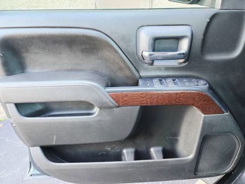 Used 2017 GMC Sierra 1500 SLE w/ SLE Value Package image 31