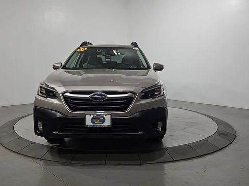 Used 2020 Subaru Outback Premium AWD/4WD image 9