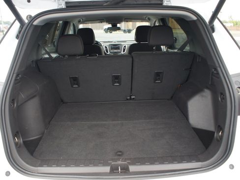 Certified 2024 Chevrolet Equinox LT FWD image 16