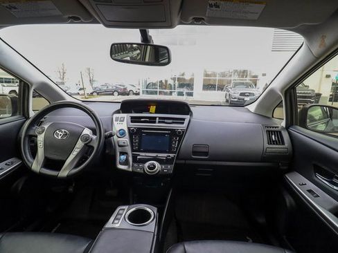 Used 2017 Toyota Prius V Four image 44