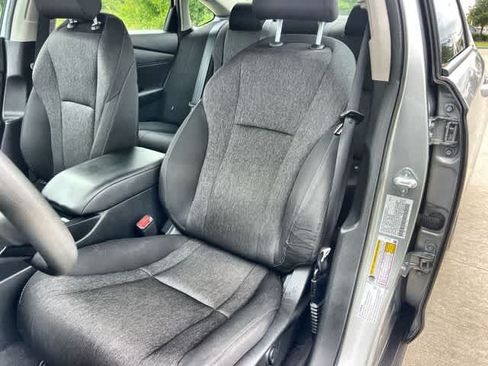 Used 2024 Honda Accord EX image 11