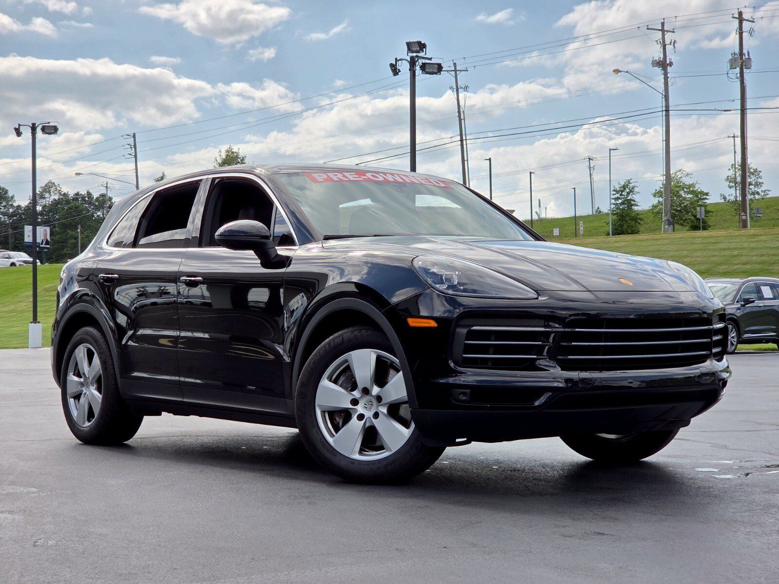 Used 2022 Porsche Cayenne AWD/4WD image 19