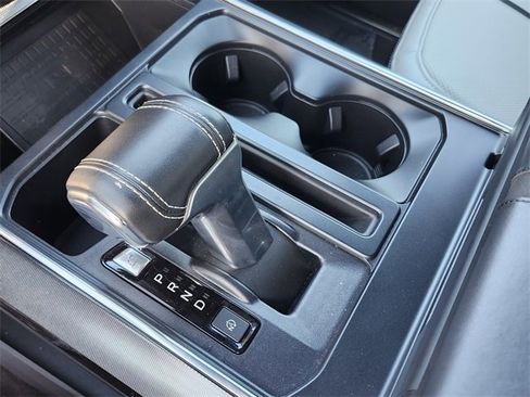 Used 2022 Ford F150 Lightning Platinum image 21