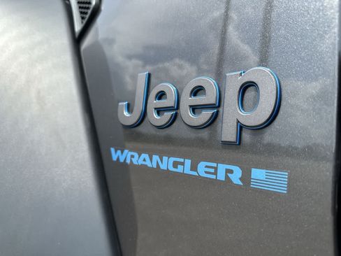 Certified 2023 Jeep Wrangler Unlimited w/ Cold Weather Group AWD/4WD image 14