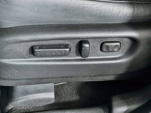 Used 2021 Honda Pilot Touring image 13