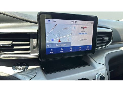 Used 2023 Ford Explorer XLT w/ Equipment Group 202A AWD/4WD image 19