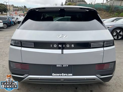 Used 2024 Hyundai Ioniq 5 SEL RWD image 4