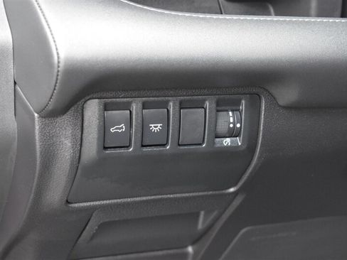 Used 2024 Subaru Ascent Limited AWD/4WD image 16