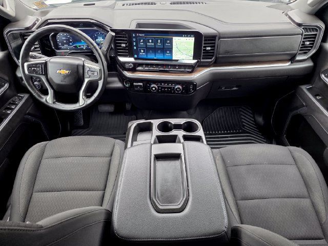 Used 2025 Chevrolet Silverado 3500 LT w/ Safety Package AWD/4WD image 41