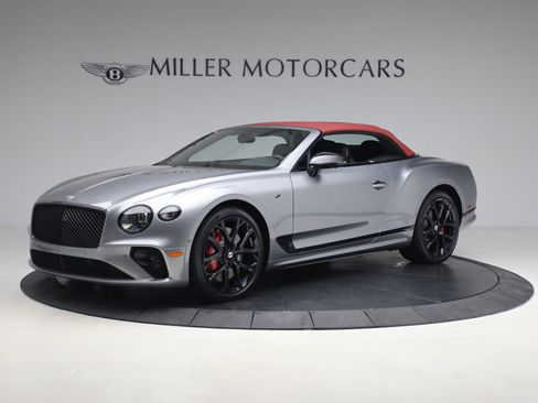 Certified 2023 Bentley Continental GT V8 image 17