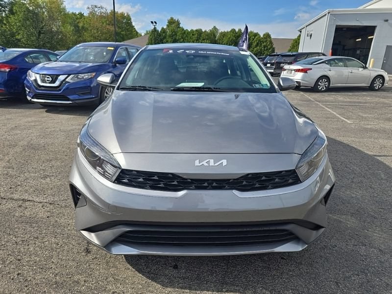 Used 2023 Kia Forte LXS w/ LXS Technology Package FWD image 2