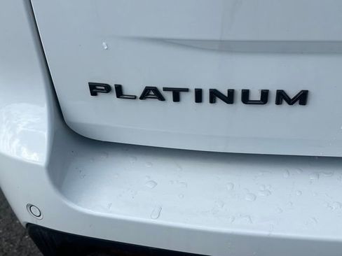 Used 2025 Ford Expedition Platinum w/ Stealth Performance Package AWD/4WD image 12