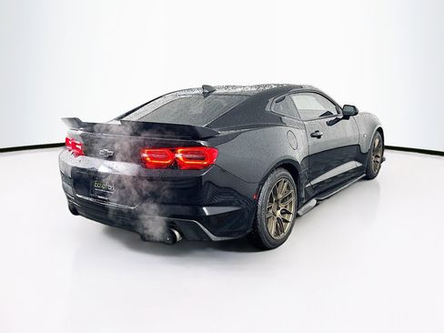 Used 2020 Chevrolet Camaro LT image 9