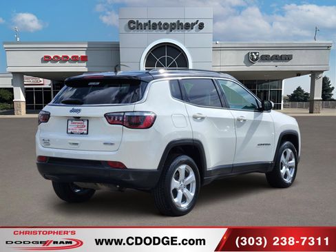 Used 2020 Jeep Compass Latitude w/ Popular Equipment Group AWD/4WD image 3