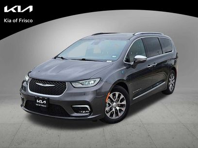 Used 2022 Chrysler Pacifica Pinnacle