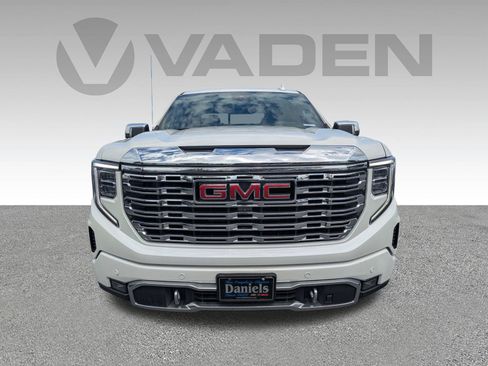 Used 2023 GMC Sierra 1500 Denali w/ Technology Package RWD image 28