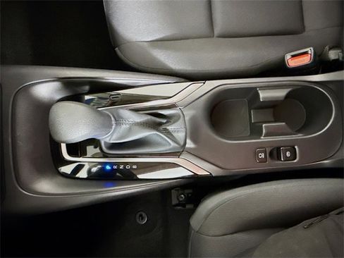 Certified 2025 Toyota Corolla LE image 21