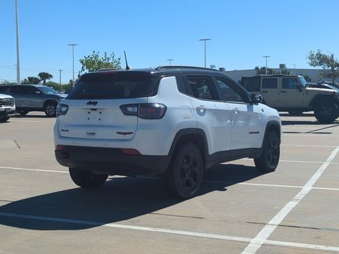 Used 2023 Jeep Compass Trailhawk w/ Trailhawk Elite Group image 4