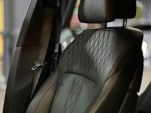 Used 2020 BMW X5 M50i w/ Premium Package image 27