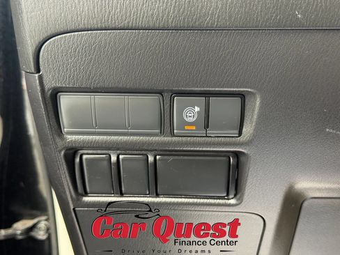 Used 2022 Nissan Armada SV AWD/4WD image 28
