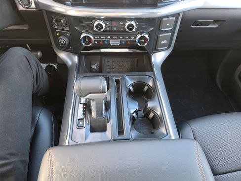 New 2025 Ford F150 Lariat w/ Equipment Group 501A Mid image 14