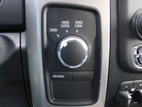 Used 2017 RAM 2500 Big Horn AWD/4WD image 32