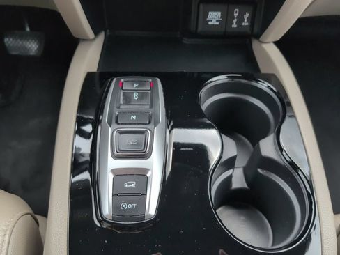 Used 2017 Honda Pilot Touring image 29