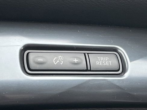 Certified 2023 Nissan Maxima SR w/ Sport Mat Group image 12